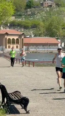 Run Baby Run, Friday, 1 May 2026